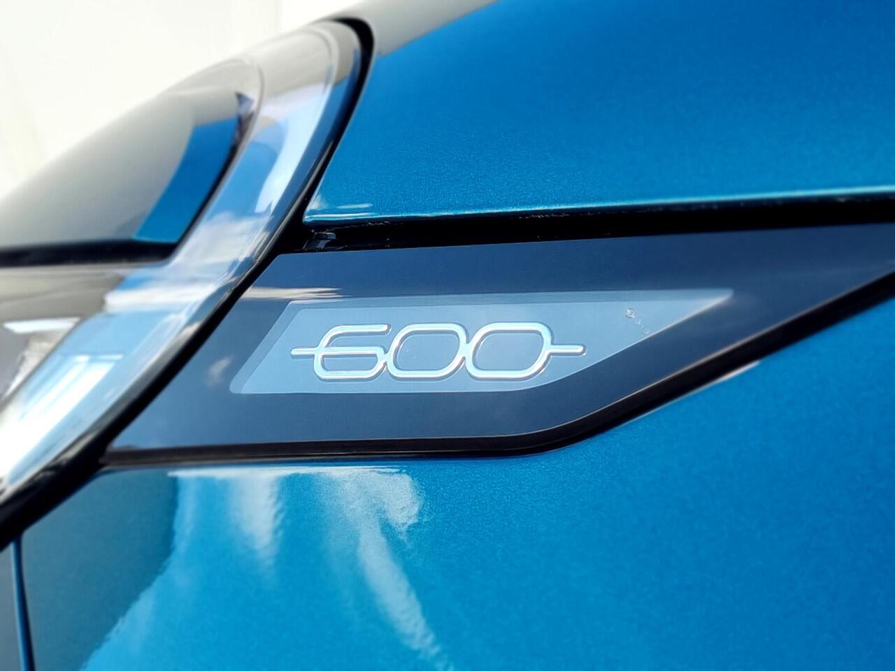 Fiat 600 Hybrid Urban Automaat / Navigatie via Android Auto/Apple Carplay / Airco / Parkeersensor Achter / DAB / Stof/Lederen Bekleding