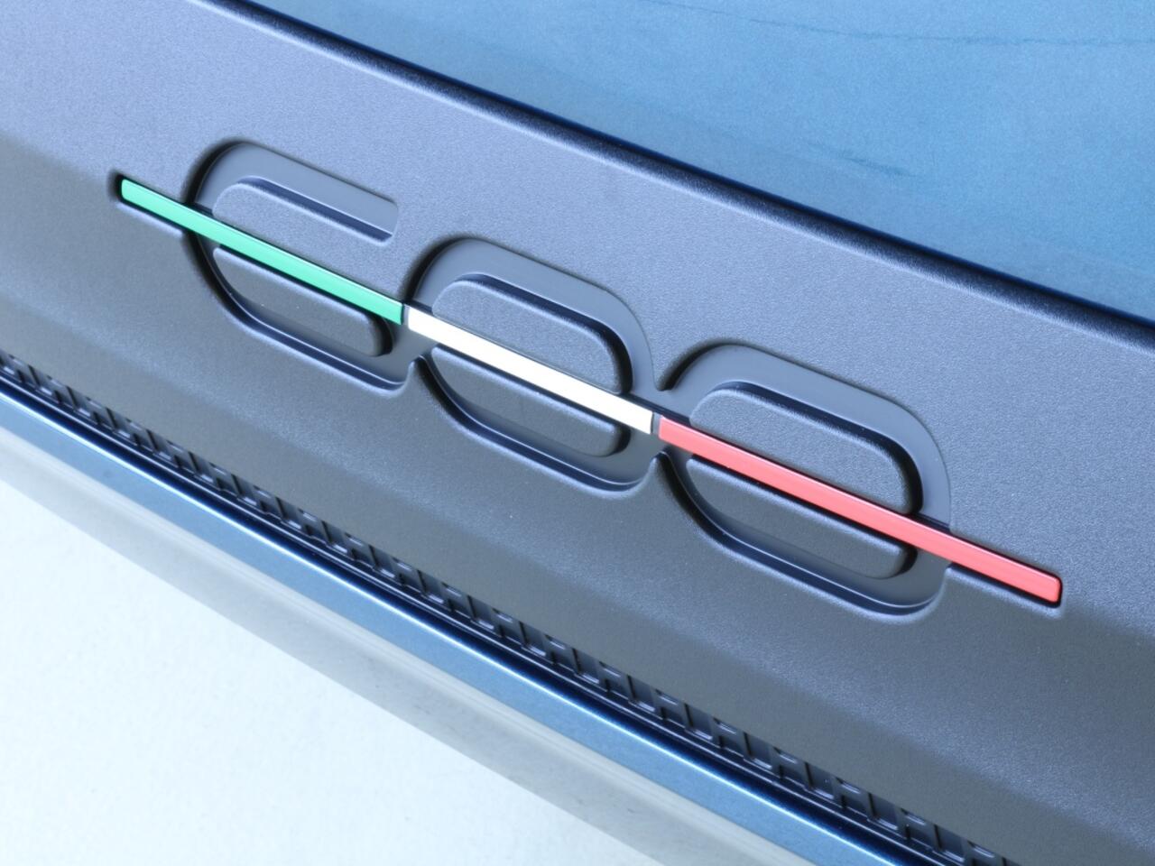 Fiat 600 600e La Prima 54 kWh * 12 mnd BOVAG garantie * RIJKLAARPRIJS !