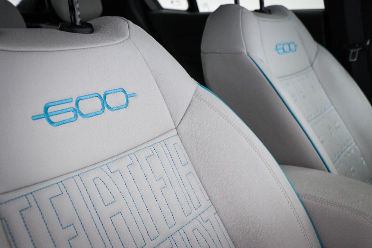 Fiat 600 1.2 Hybrid La Prima | MASSAGE | NAVIGATIE | DAB | APPLE | CAMERA