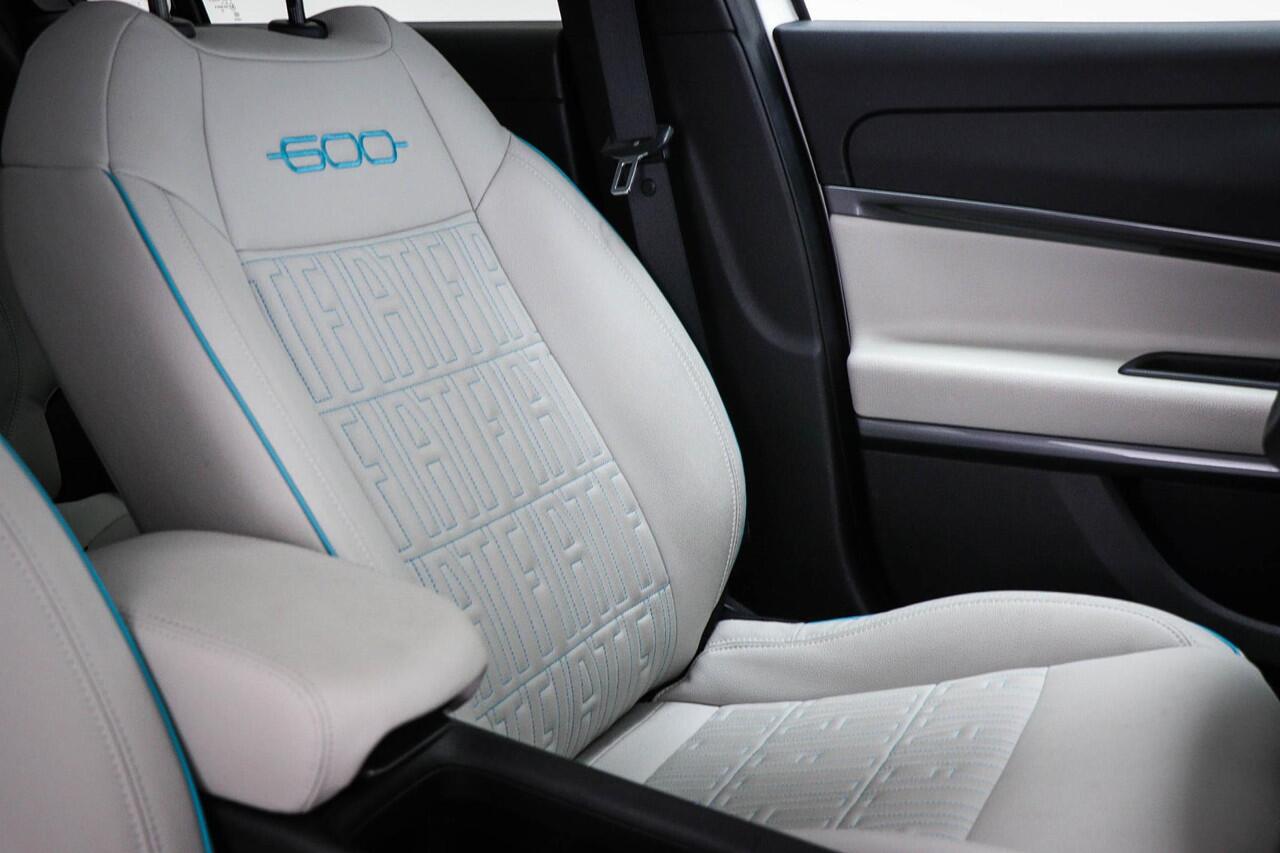 Fiat 600 1.2 Hybrid La Prima | MASSAGE | NAVIGATIE | DAB | APPLE | CAMERA