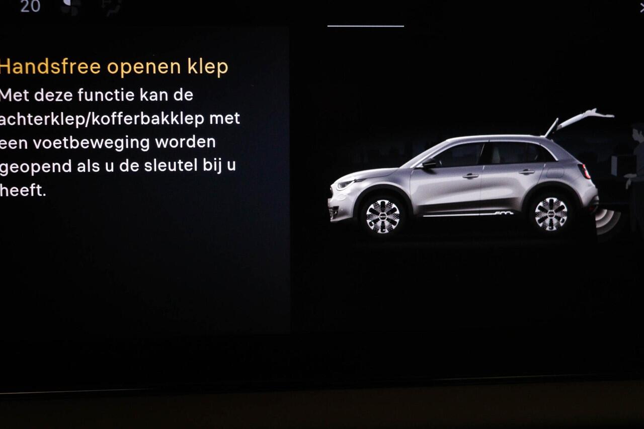 Fiat 600 1.2 Hybrid La Prima | MASSAGE | NAVIGATIE | DAB | APPLE | CAMERA