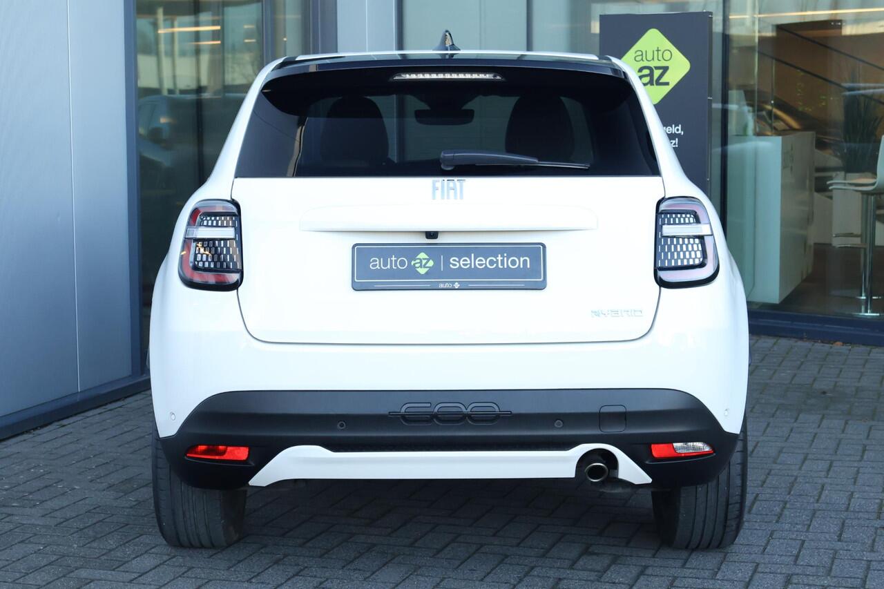 Fiat 600 1.2 Hybrid La Prima / Camera / Stoel Massage