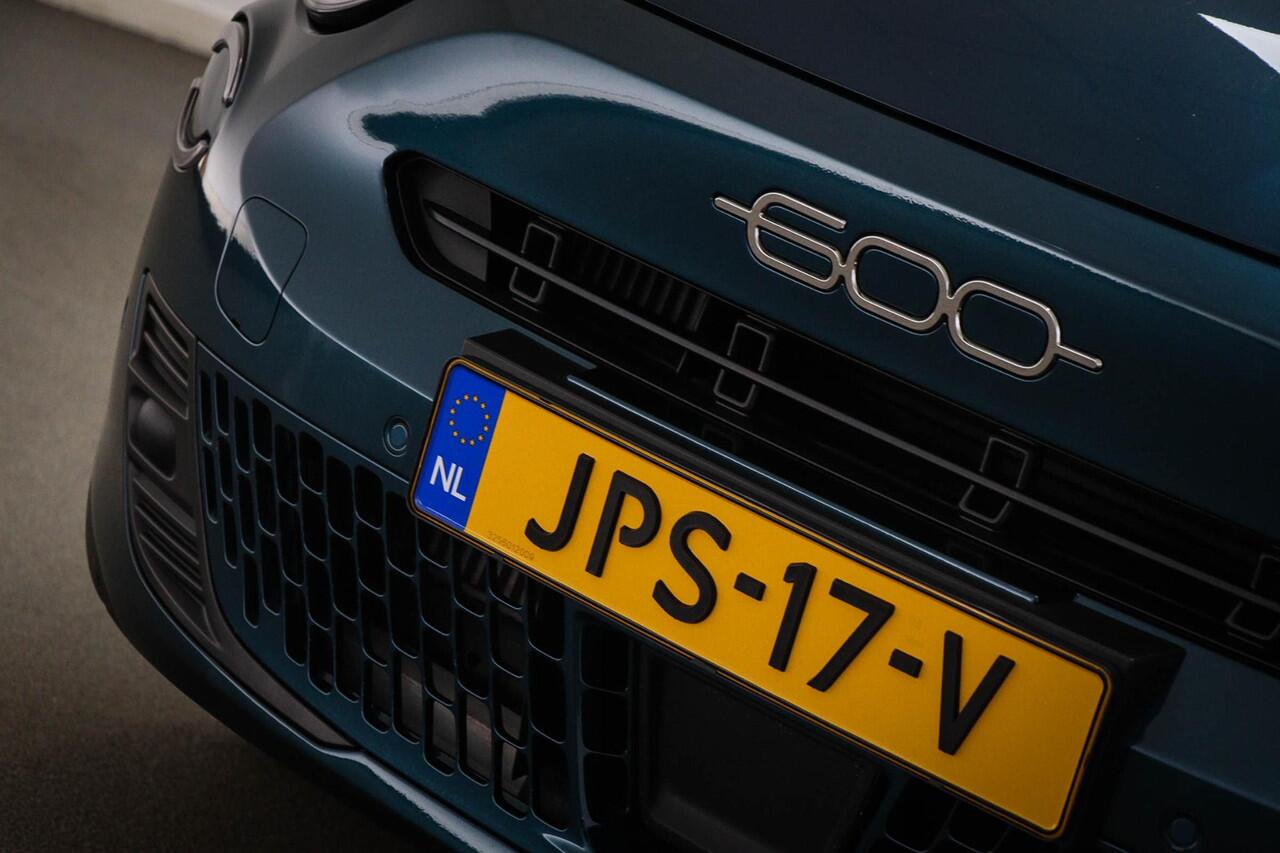 Fiat 600 1.2 Hybrid Urban | COMFORT PACK | LED | DAB | APPLE | CAMERA