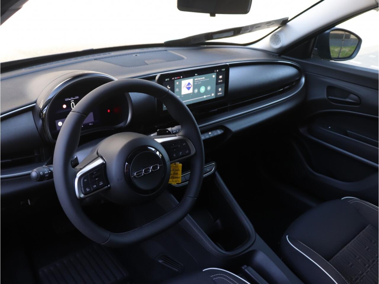 Fiat 600 1.2 Hybrid 100 PK Urban | Carplay | Winter | Cruise | Rijklaar