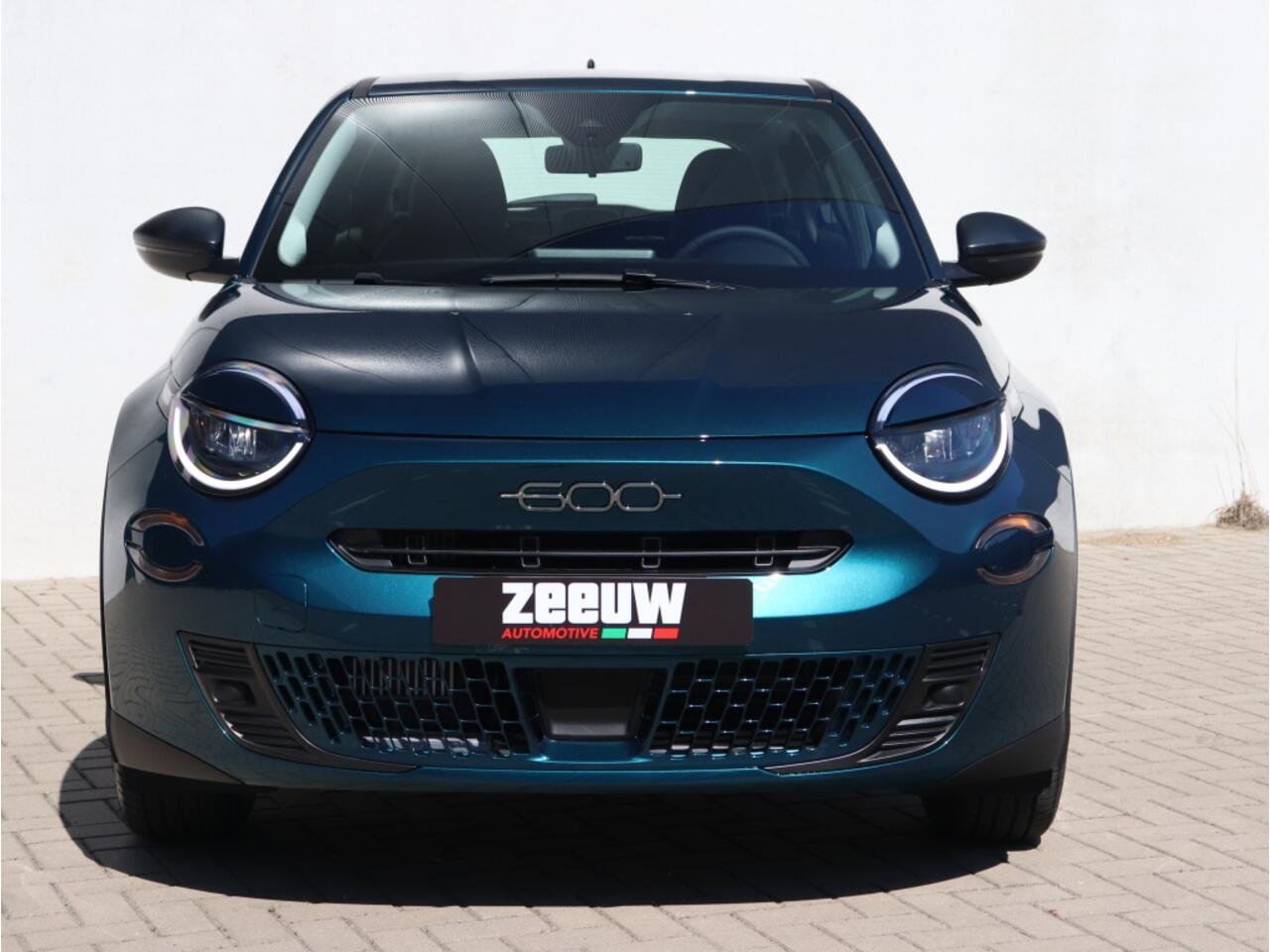 Fiat 600 1.2 Hybrid 100 PK Urban | Carplay | Winter | Cruise | Rijklaar