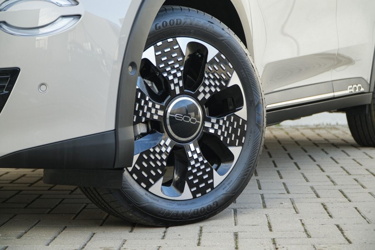 Fiat 600 1.2 Hybrid 100 PK La Prima | Navi | Camera | Carplay