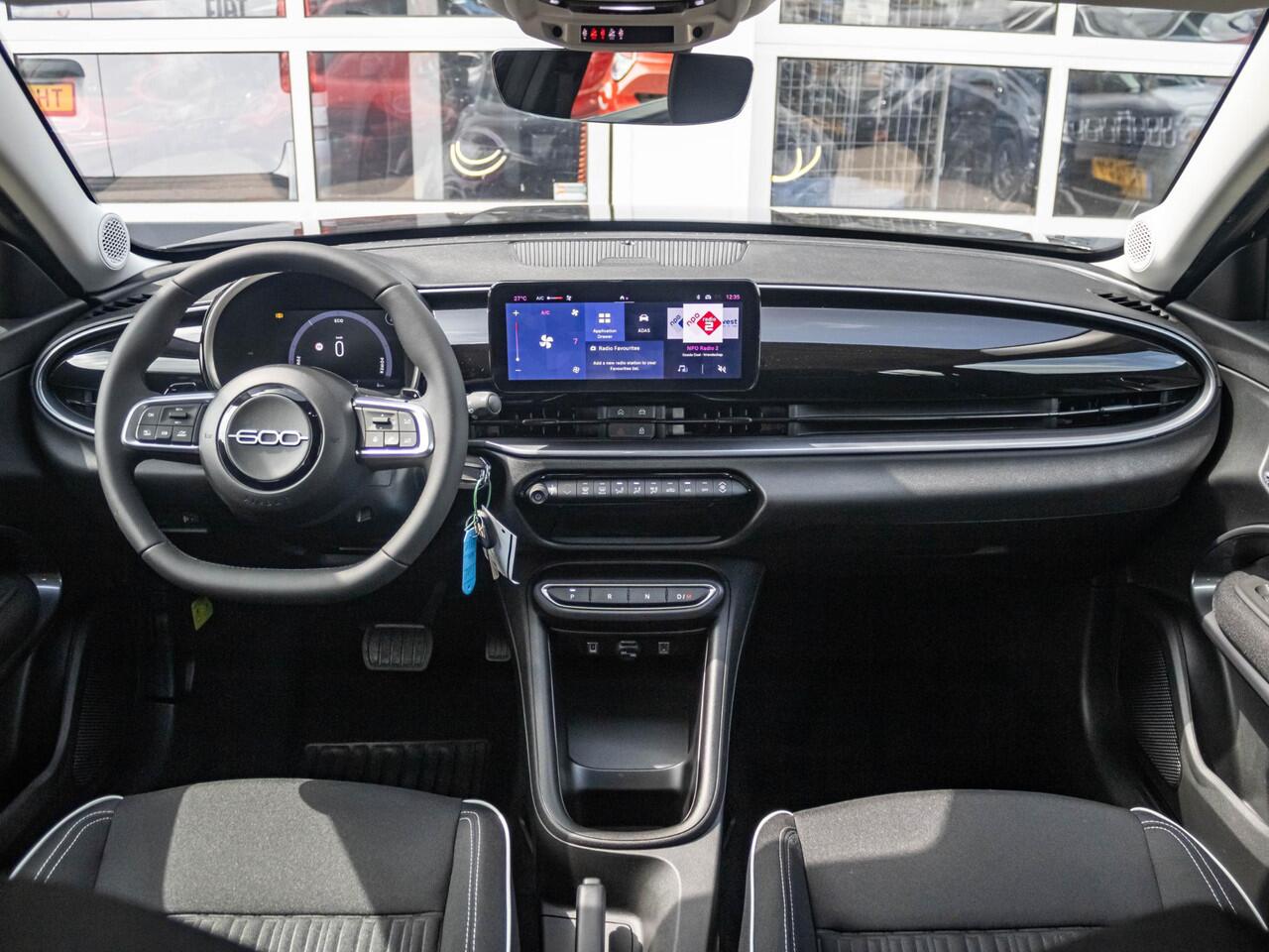 Fiat 600 1.2 Hybrid 110pk Black Edition | Uit voorraad leverbaar !