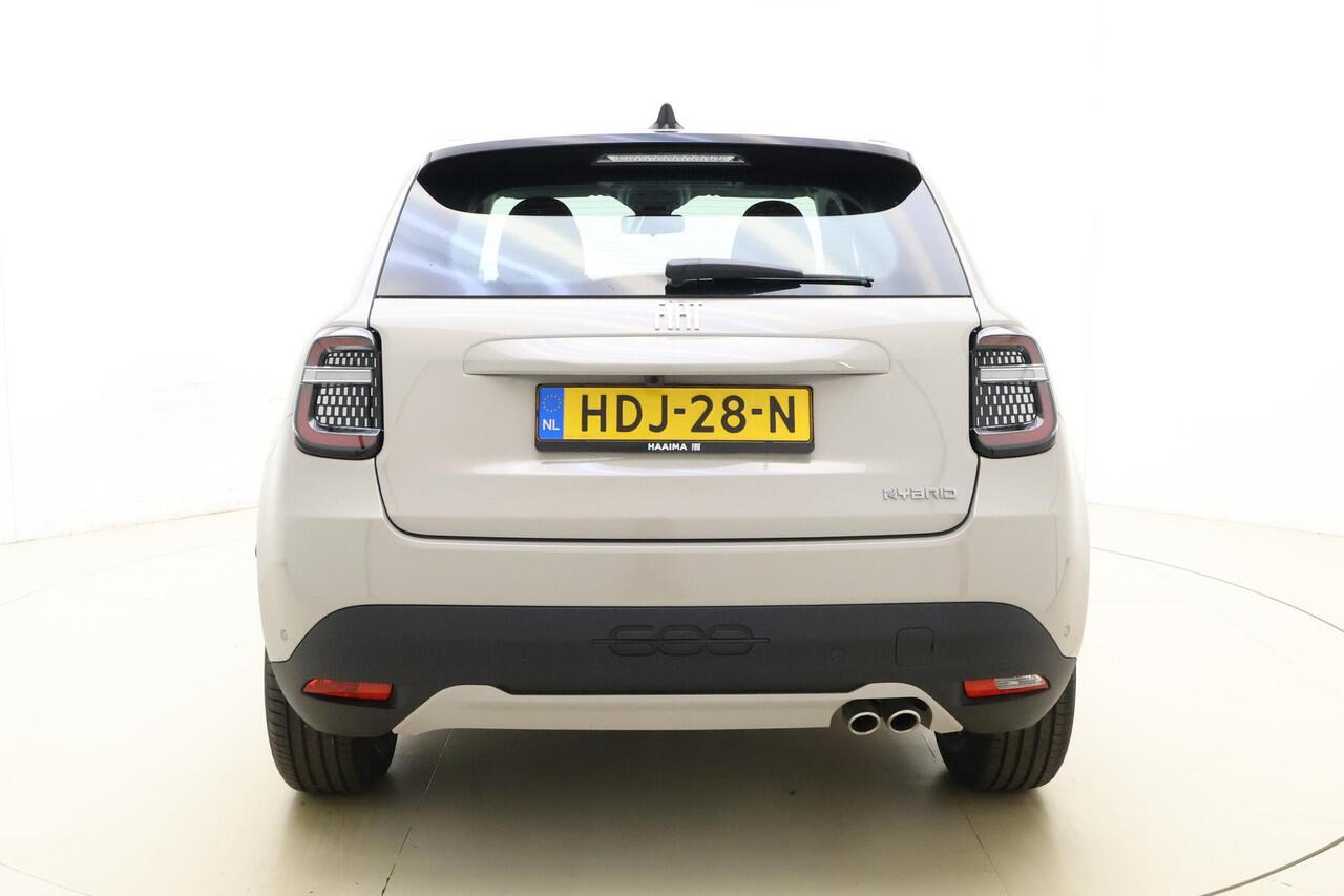 Fiat 600 1.2 Hybrid Urban 136 PK | Navigatie | Keyless | Climate control | Lichtmetalen velgen | Parkeersensoren | Camera