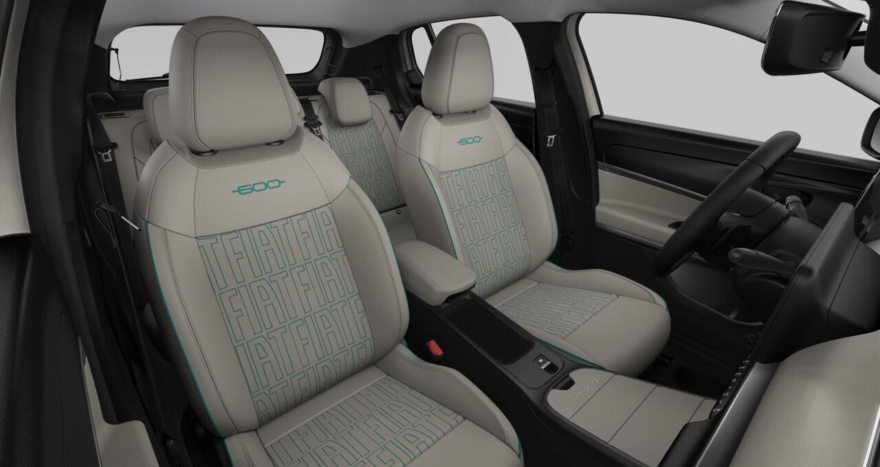 Fiat 600 1.2 Hybrid La Prima | Automaat | PDC | Adapt. Cruise | Clima | Apple Carplay | Stoelverwarming | Keyless | BSM | 18" | Camera