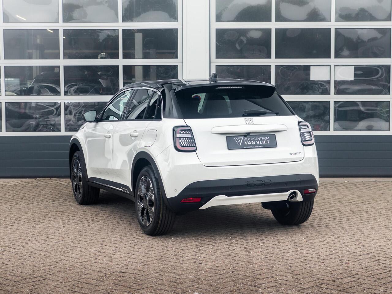 Fiat 600 1.2 Hybrid La Prima | Full Option | Bicolore | Uit voorraad leverbaar !