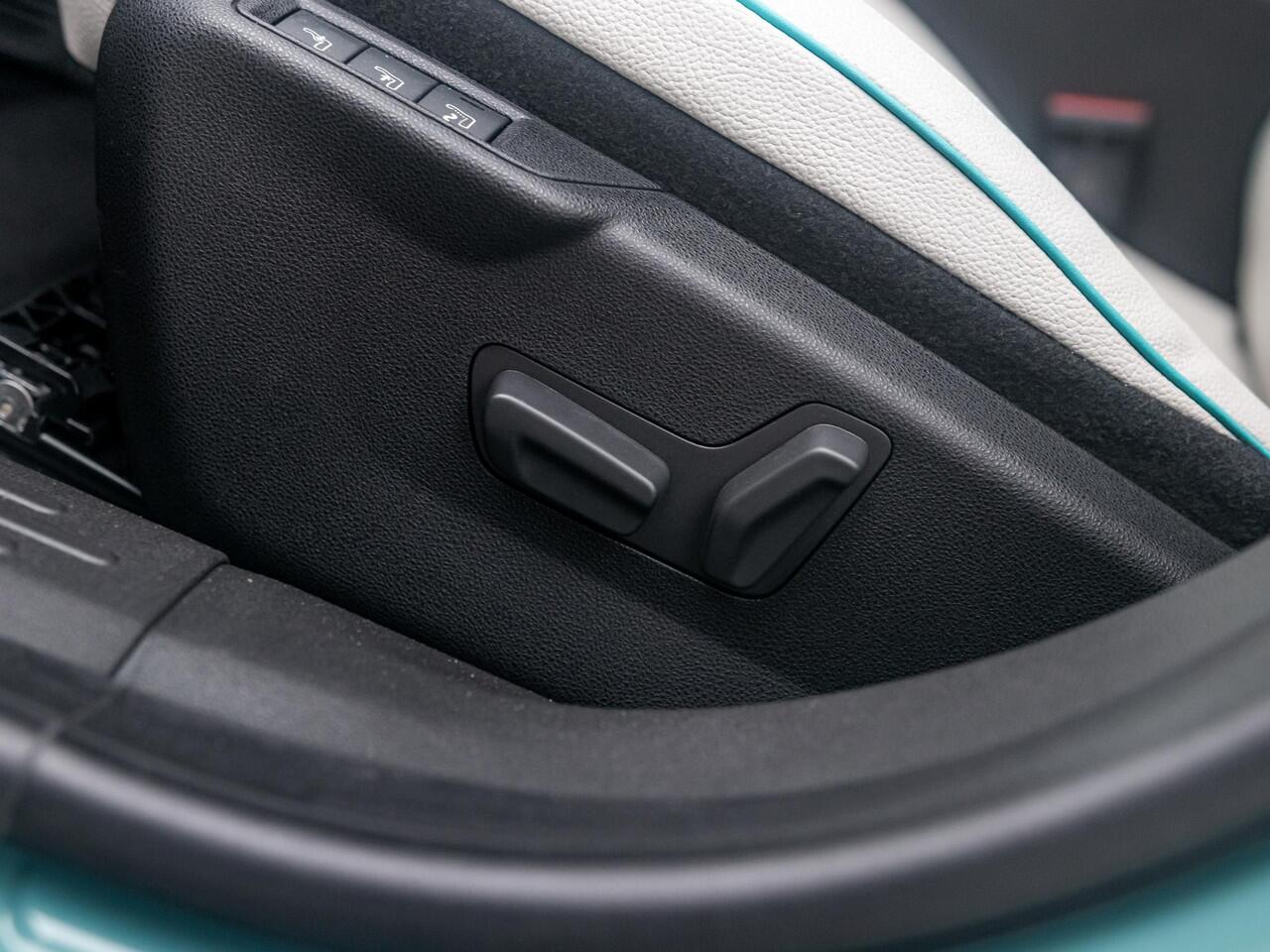 Fiat 600 1.2 Hybrid La Prima | Clima | Adapt. Cruise | Camera | BSM | 18" | Stoelverwarming | Apple Carplay | Elektr. A-Klep