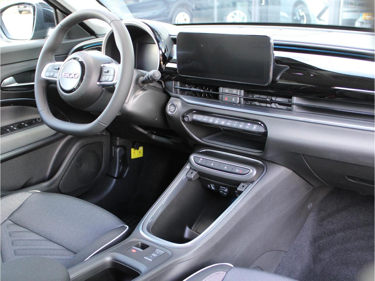 Fiat 600 600e Urban 54 kWh VOORRAAD KORTING