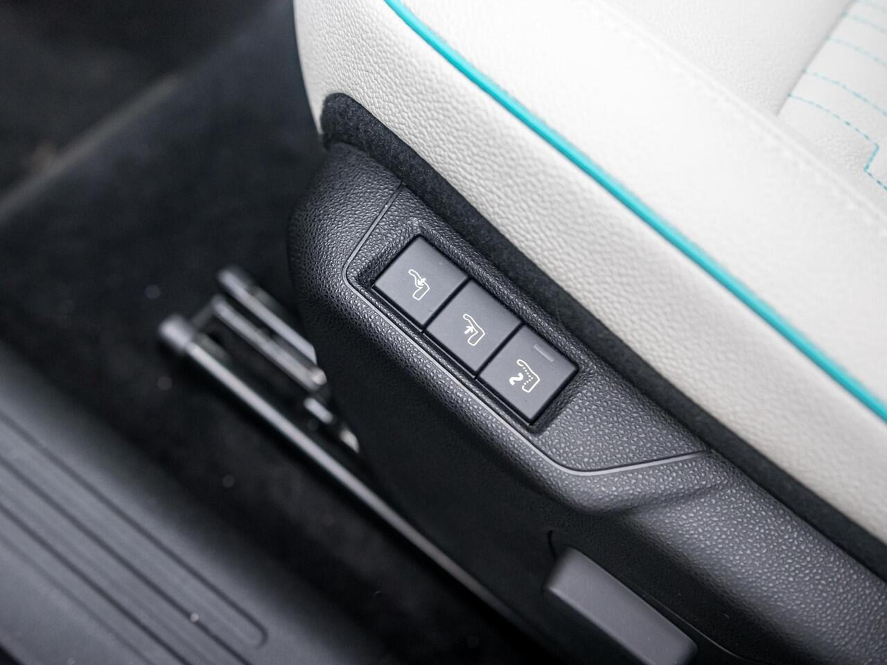 Fiat 600 600e La Prima 54 kWh | 17% Bijtelling | Carplay | Elek. Stoel | Stoelverwarming | Keyless | LED | Clima