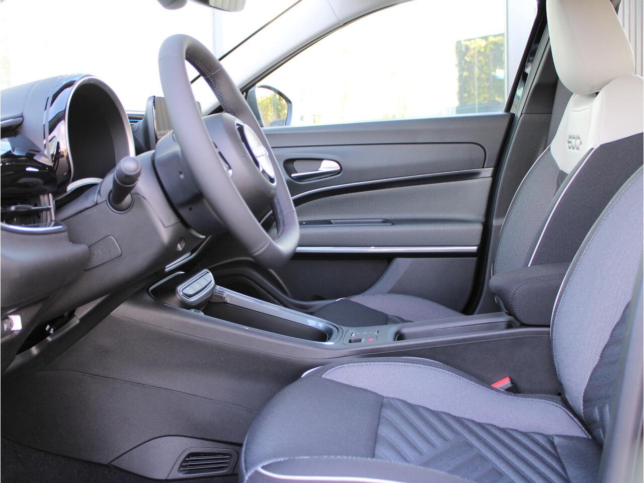 Fiat 600 600e Urban 54 kWh VOORRAAD KORTING