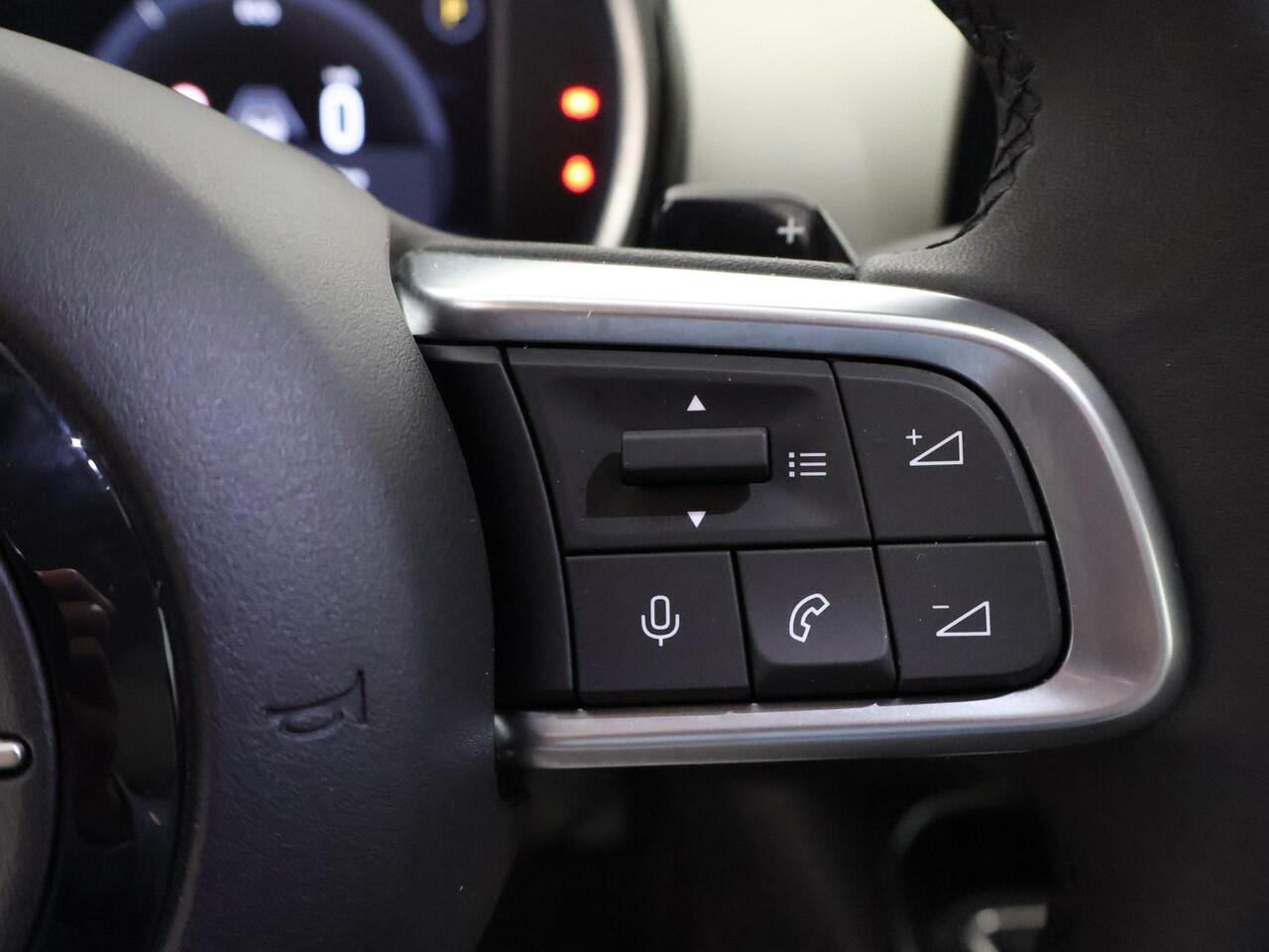 Fiat 600 1.2 Hybrid La Prima | Apple Carplay & AndroidAUTO | Dodehoek detectie | Parkeersensoren