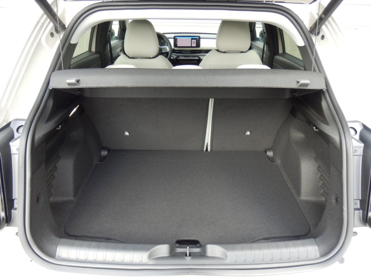 Fiat 600 136 pk. Hybride | La prima | 360 camera | Massage stoel |