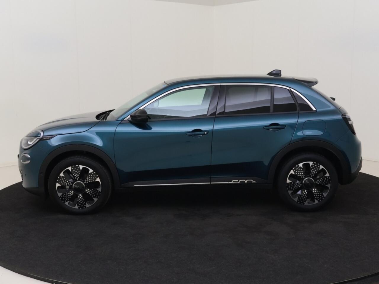 Fiat 600 1.2 Hybrid La Prima | Navi | Adapt. Cruise | Stoelverwarming