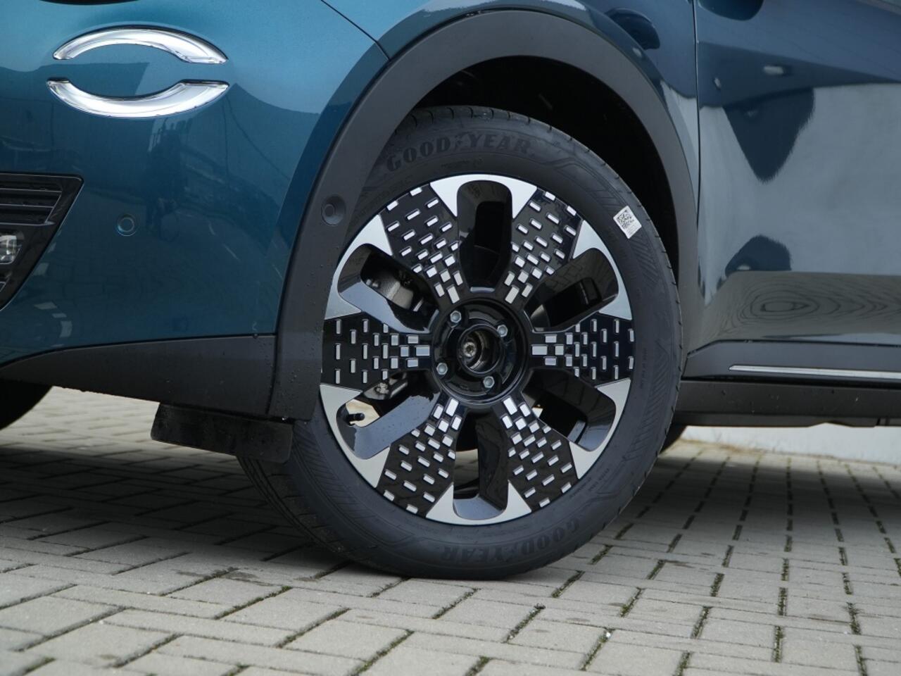 Fiat 600 1.2 Hybrid 110 PK La Prima | Navi | Camera | Carplay | Leder