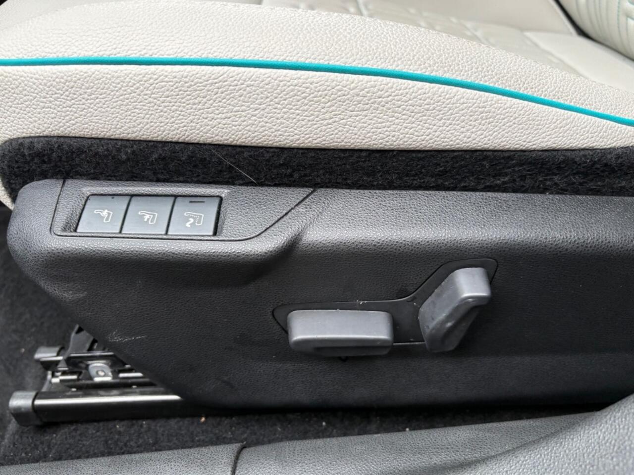 Fiat 600 1.2 HYBRID LA PRIMA 110PK AUT. LEER NAVI CAMERA CARPLAY AIRCO