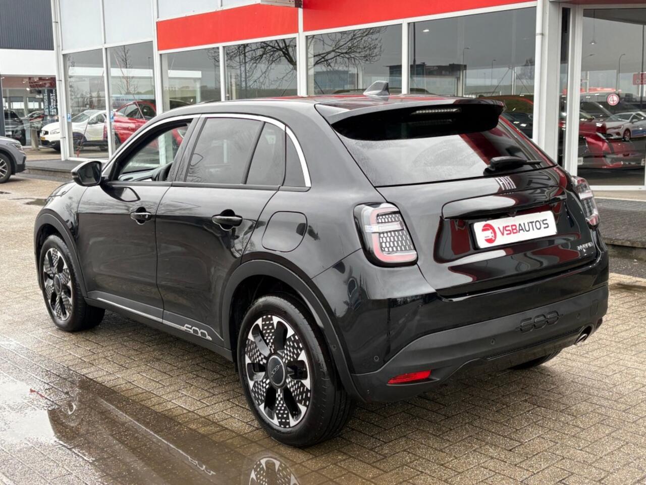 Fiat 600 1.2 HYBRID LA PRIMA 110PK AUT. LEER NAVI CAMERA CARPLAY AIRCO