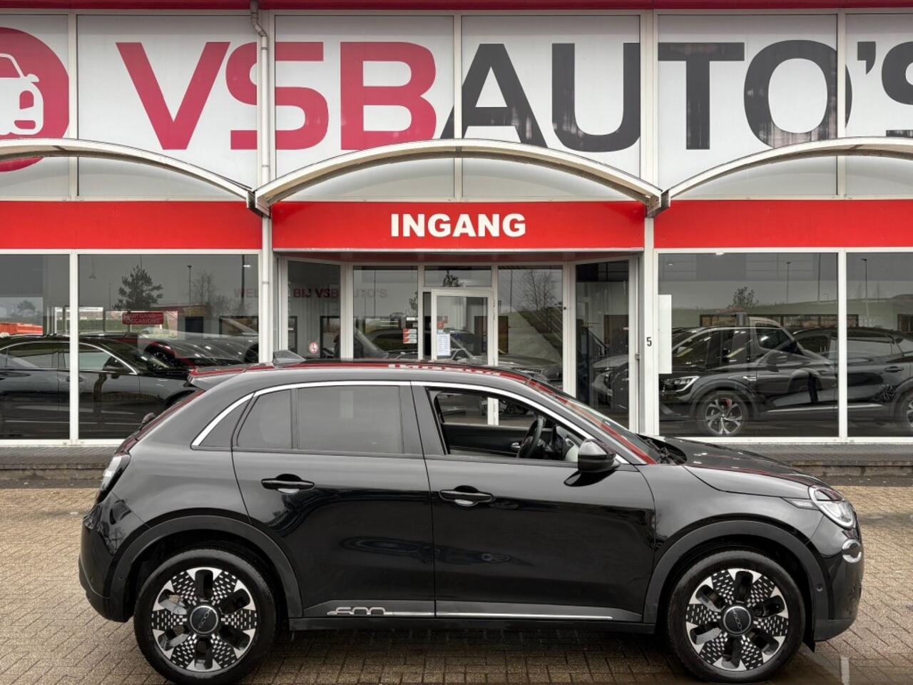 Fiat 600 1.2 HYBRID LA PRIMA 110PK AUT. LEER NAVI CAMERA CARPLAY AIRCO