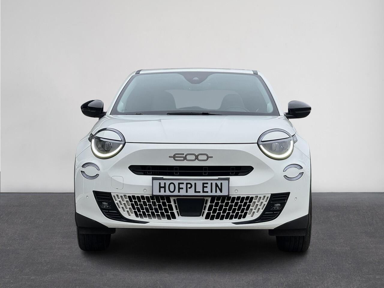 Fiat 600 1.2 Hybrid La Prima | Leer | ACC | Stoelverwarming | Massage | Clima | Camera | Navi | Elektrische achterklep | ( Vestiging - Nieuwegein )