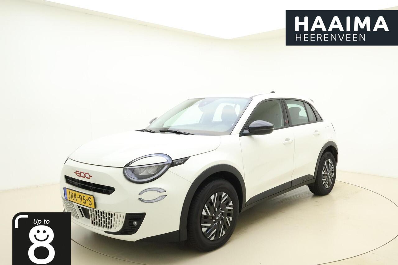 Fiat 600 600e RED 54 kWh | ¤ 10.000,- voordeel! | Apple Carplay | Climate control | Cruise control | LED koplampen | Keyless Start | Parkeersensor