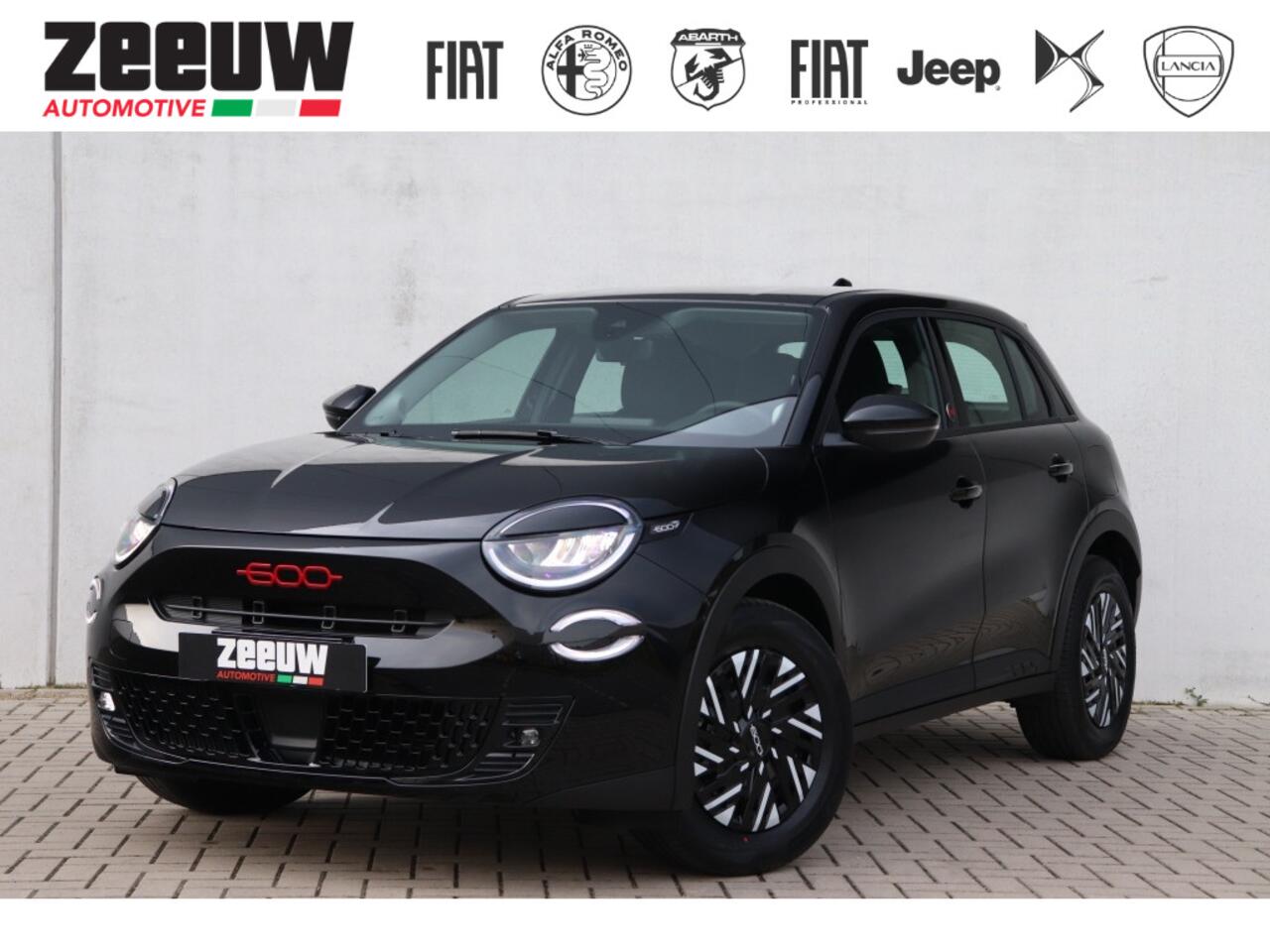 Fiat 600 600e RED 54 kWh | Carplay | Clima | Cruise | Direct Leverbaar