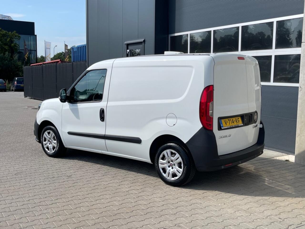 Fiat DOBLO 1.3 MJ L1 Koelbox in laadruimte