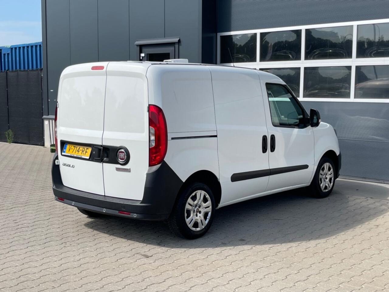 Fiat DOBLO 1.3 MJ L1 Koelbox in laadruimte