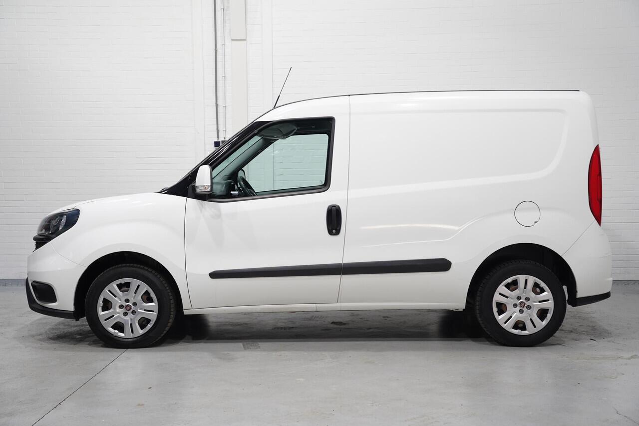 Fiat DOBLO 1.3 Mjet 95 pk L1 Navi Airco, Cruise Control, Laadruimte Pakket, PDC achter, 3-Zits