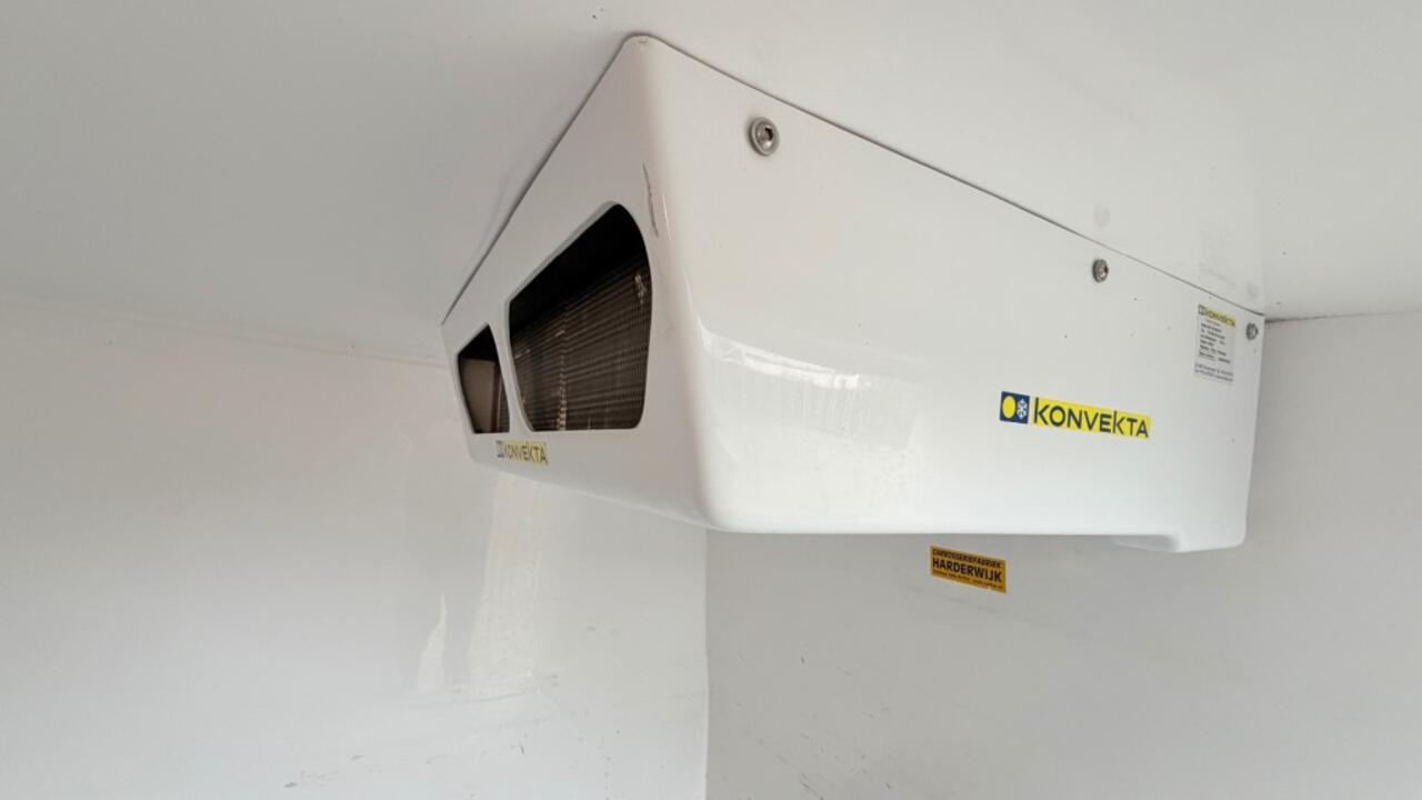 Fiat DOBLO KOELWAGEN 1.6 MJ 77KW 105PK L2 MAXI EURO 6 AIRCO/ CRUISE CONTROL/ 3 ZITS BIJRIJDERSBANK/ 100% DEALERONDERHOUDEN