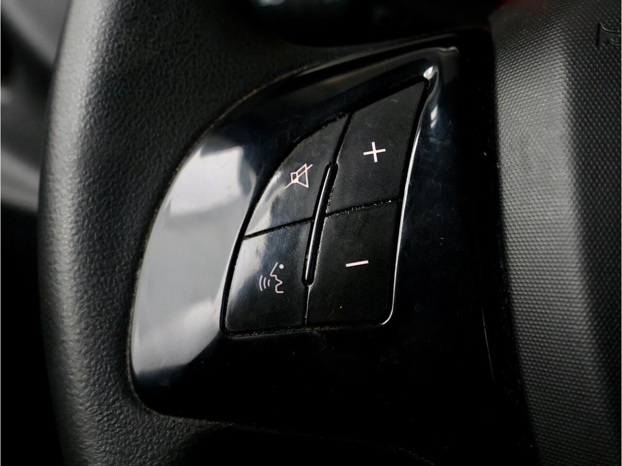 Fiat DOBLO Cargo 1.6 MJ L2H1 S Basis | Airco | Groot scherm | Lang