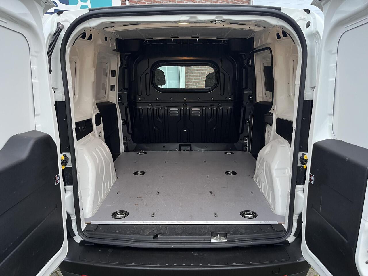 Fiat DOBLO Cargo 1.6 MJ 105PK L1H1 *Airco*Bluetooth*