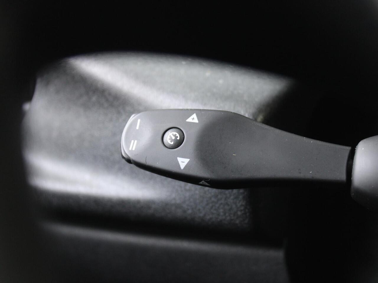 Fiat DOBLO Cargo 1.6 MJ L1H1 S Trekking | Navi | Cruise | Airco | Parkeersensoren achter | Apple Carplay/Android Auto | Dealeronderhouden |