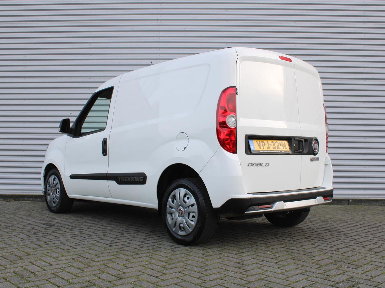Fiat DOBLO Cargo 1.6 MJ L1H1 S Trekking | Navi | Cruise | Airco | Parkeersensoren achter | Apple Carplay/Android Auto | Dealeronderhouden |