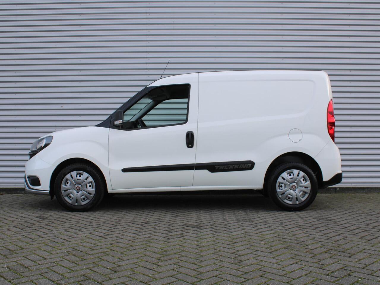 Fiat DOBLO Cargo 1.6 MJ L1H1 S Trekking | Navi | Cruise | Airco | Parkeersensoren achter | Apple Carplay/Android Auto | Dealeronderhouden |