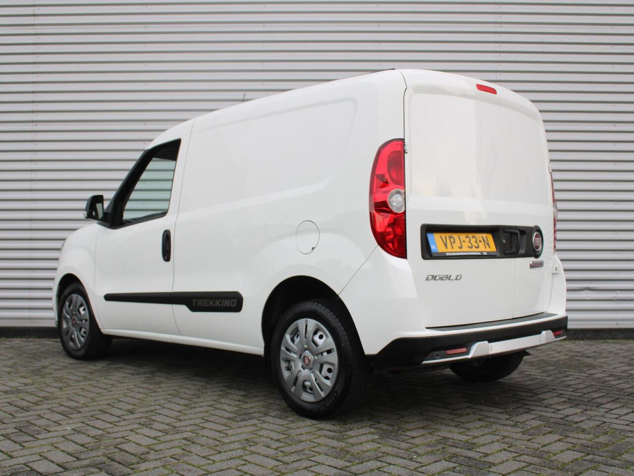 Fiat DOBLO Cargo 1.6 MJ L1H1 S Trekking | Navi | Cruise | Airco | Parkeersensoren achter | Apple Carplay/Android Auto |