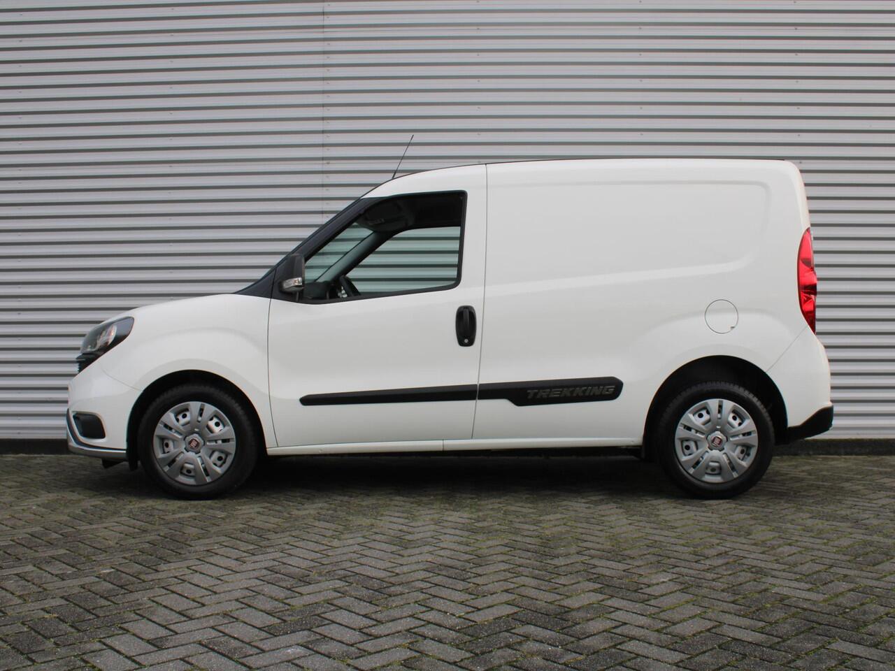 Fiat DOBLO Cargo 1.6 MJ L1H1 S Trekking | Navi | Cruise | Airco | Parkeersensoren achter | Apple Carplay/Android Auto |