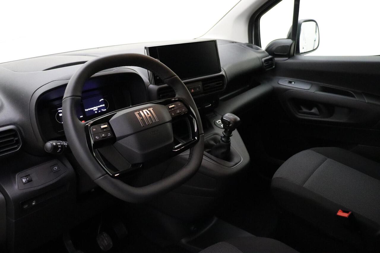 Fiat DOBLO 1.5 BlueHDi 100pk S&S L1 1000kg | DEMO | Climate control | Keyless | Stoel & Stuurverwarming | Cruise control | Parkeersensoren | Navigatie via Carplay | Nieuw