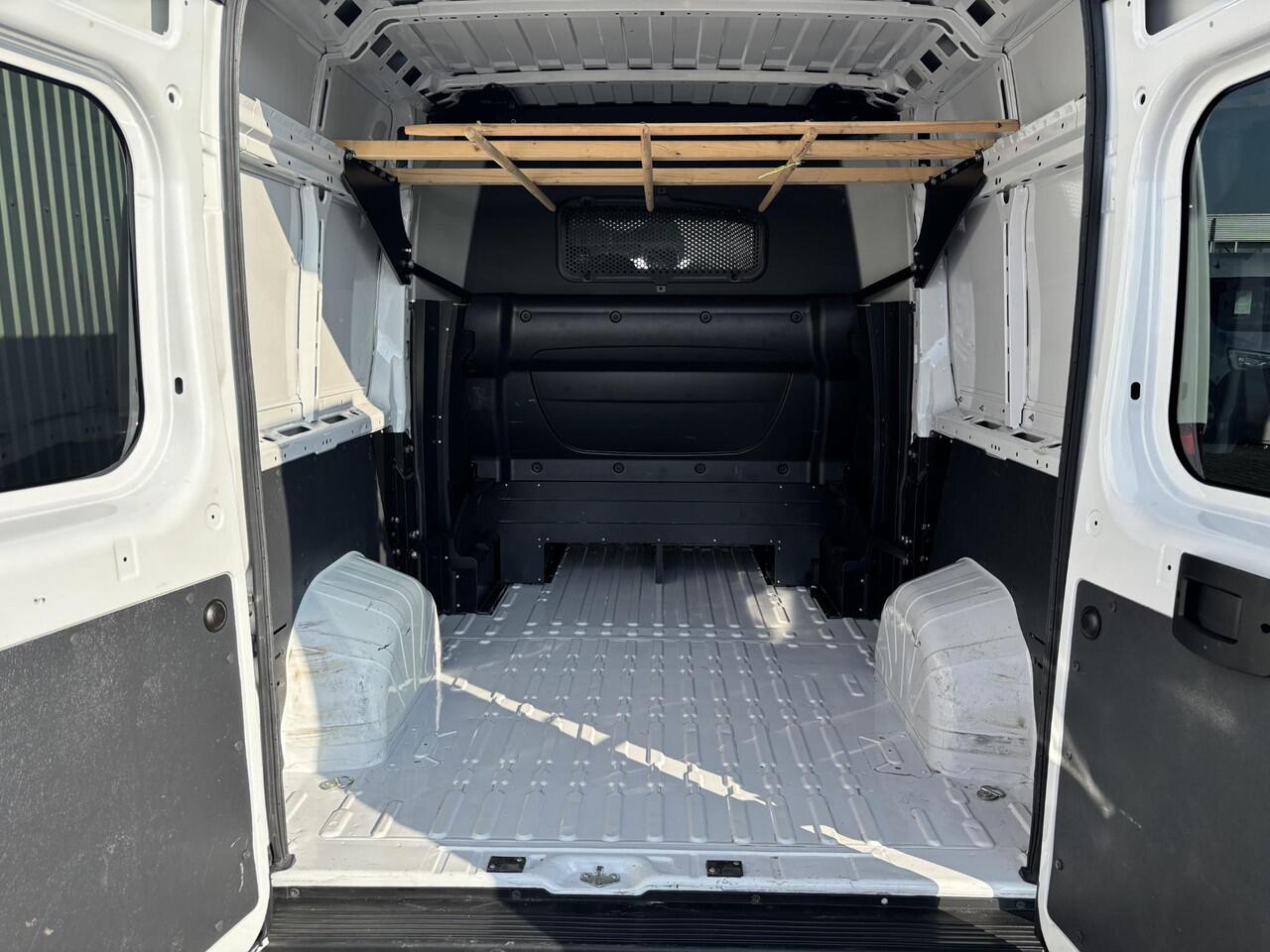 Fiat DUCATO 33 2.3 MJ L2H2*DC*6-PERS*A/C*CRUISE*NAVI*HAAK*TEL*