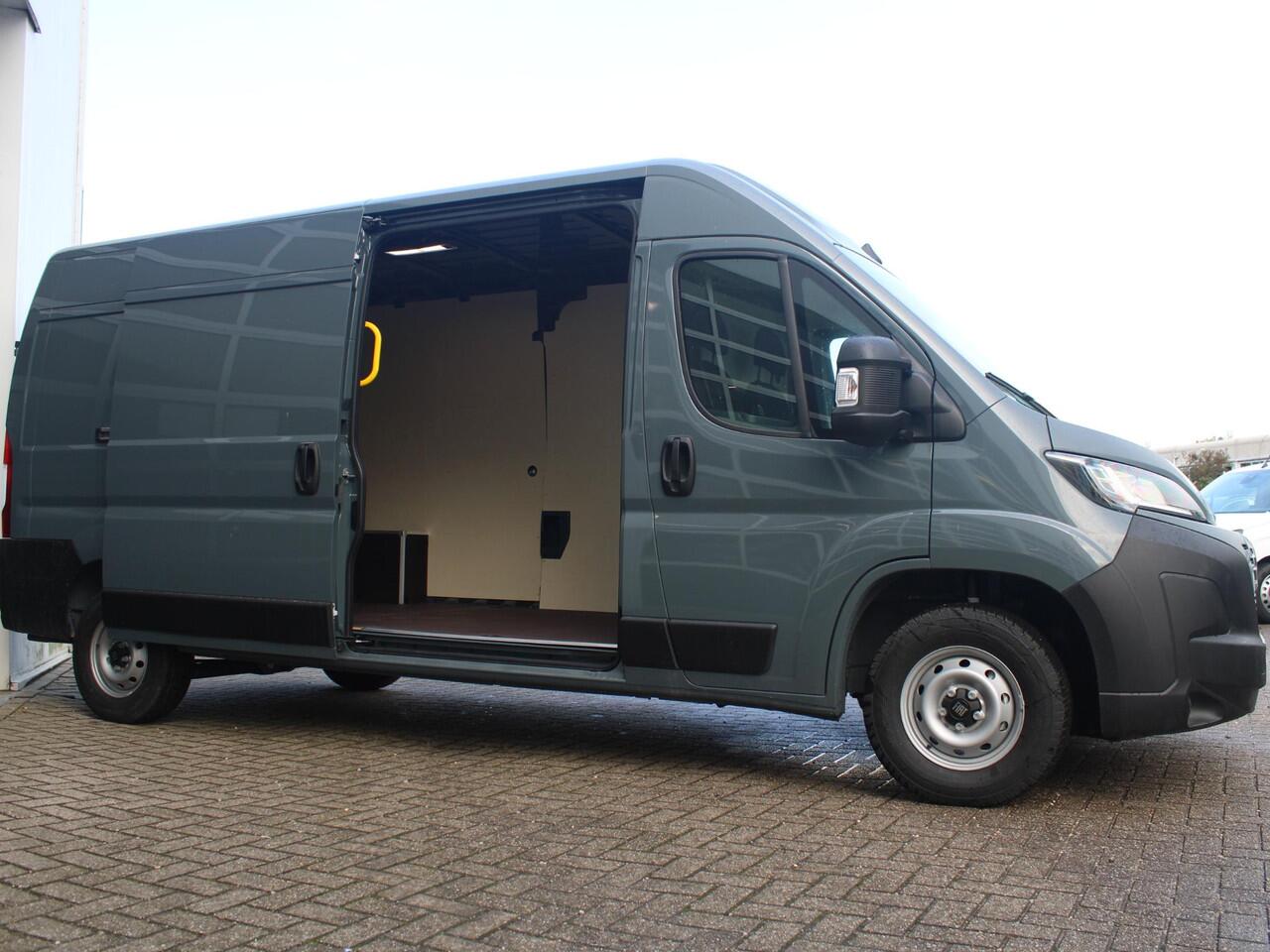 Fiat DUCATO 2.2 MultiJet L3H2 140pk MT 3.3t | 270° | Laadruimte afw. | All Season | Dubbel Veerblad | Clima | Navi | Carplay | Digital Cockpit | Premium | Camera | Beschikbaarheid in overleg !