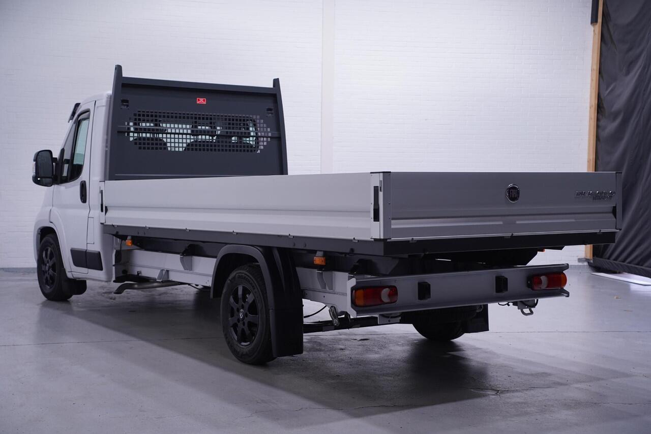 Fiat DUCATO 2.2 MJet 140 pk L4 Black&White Edition Pick Up /Open Laadbak Airco, Cruise Control, 3-Zits, LxBxH 420x202x40 cm, BPM vrij