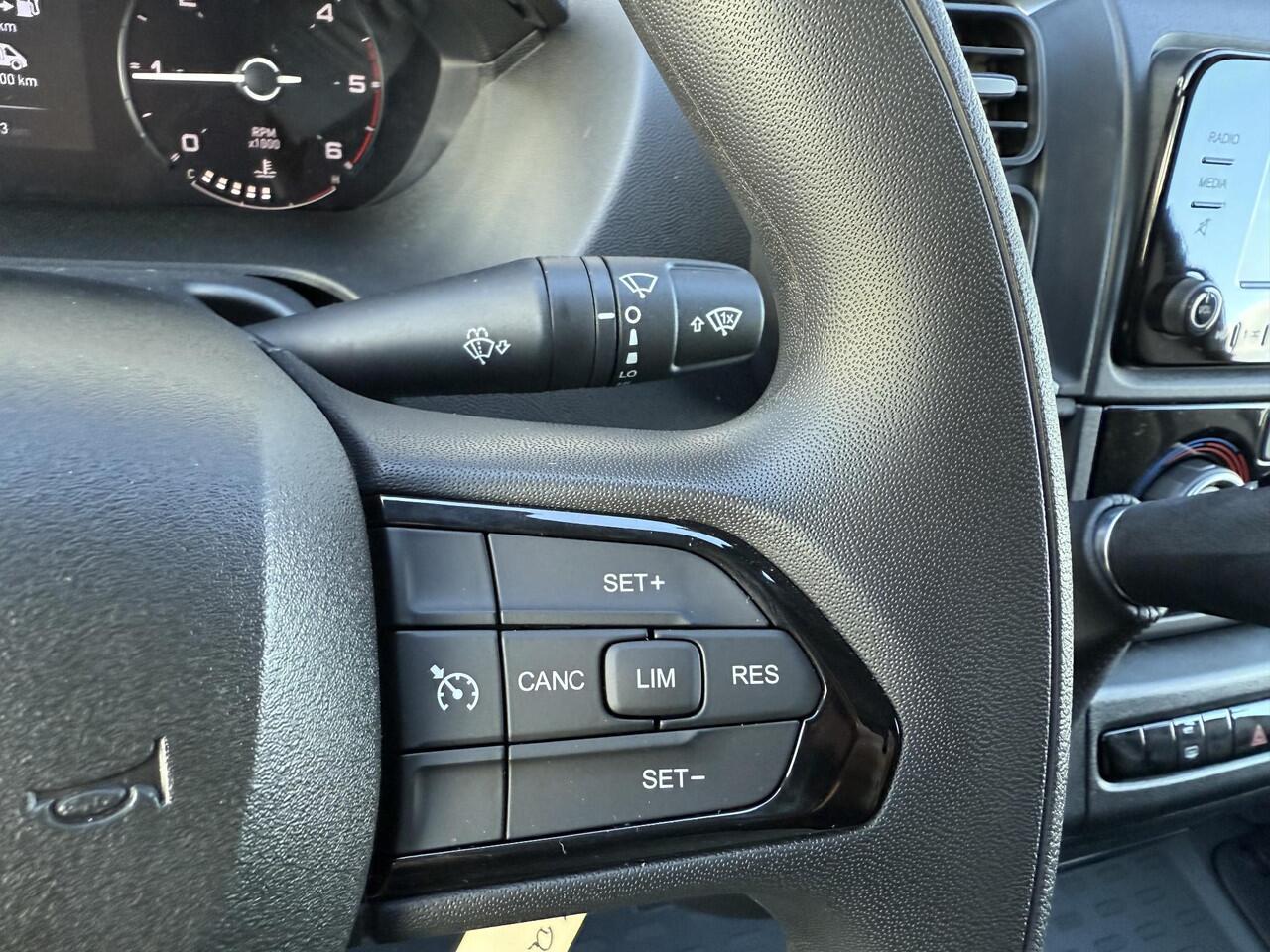 Fiat DUCATO 35 2.2D 180PK MultiJet L2H2 | AUTOMAAT | VOORRAAD | Verzwaarde vering | Luxe tussenwand | Comfort bestuurderstoel | All season banden | Bluetooth | Airco