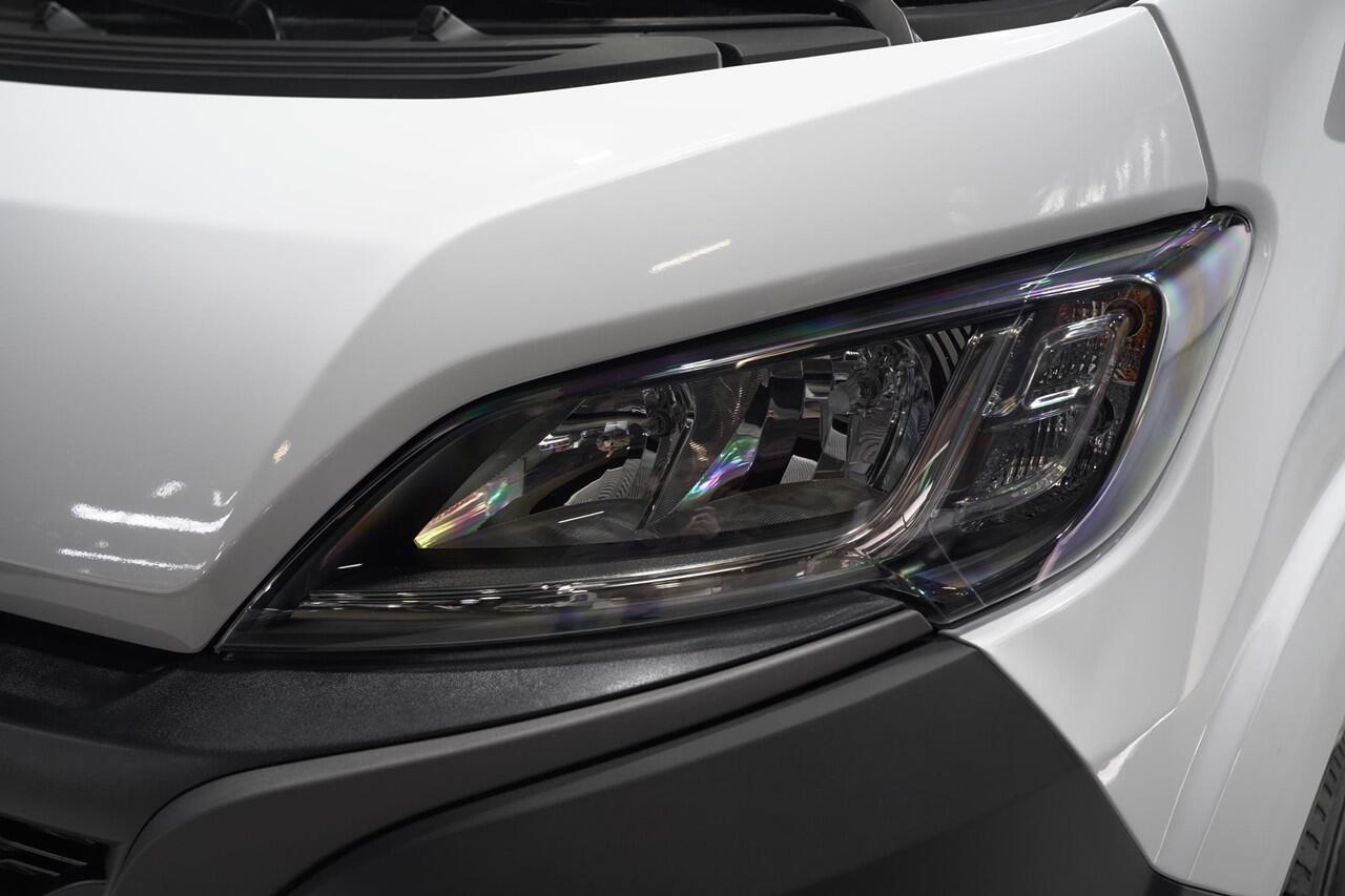 Fiat DUCATO 2.2 MultiJet 140 pk L3H2 13m3 BPM vrij Airco, Cruise Control, Multistuur, PDC achter, 3-Zits