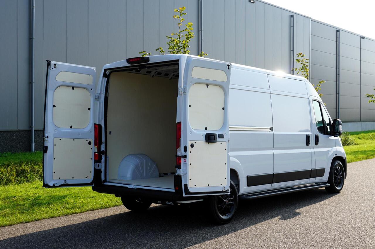 Fiat DUCATO 2.2 MultiJet 140 L3H2 3.5t |Automaat |140 pk |Betimmering |Nieuw |Camera |Cruise |Airco |Verzwaard |Bluetooth media en telefonie |DAB radio |Parkeersensoren |3500 KG verzwaard
