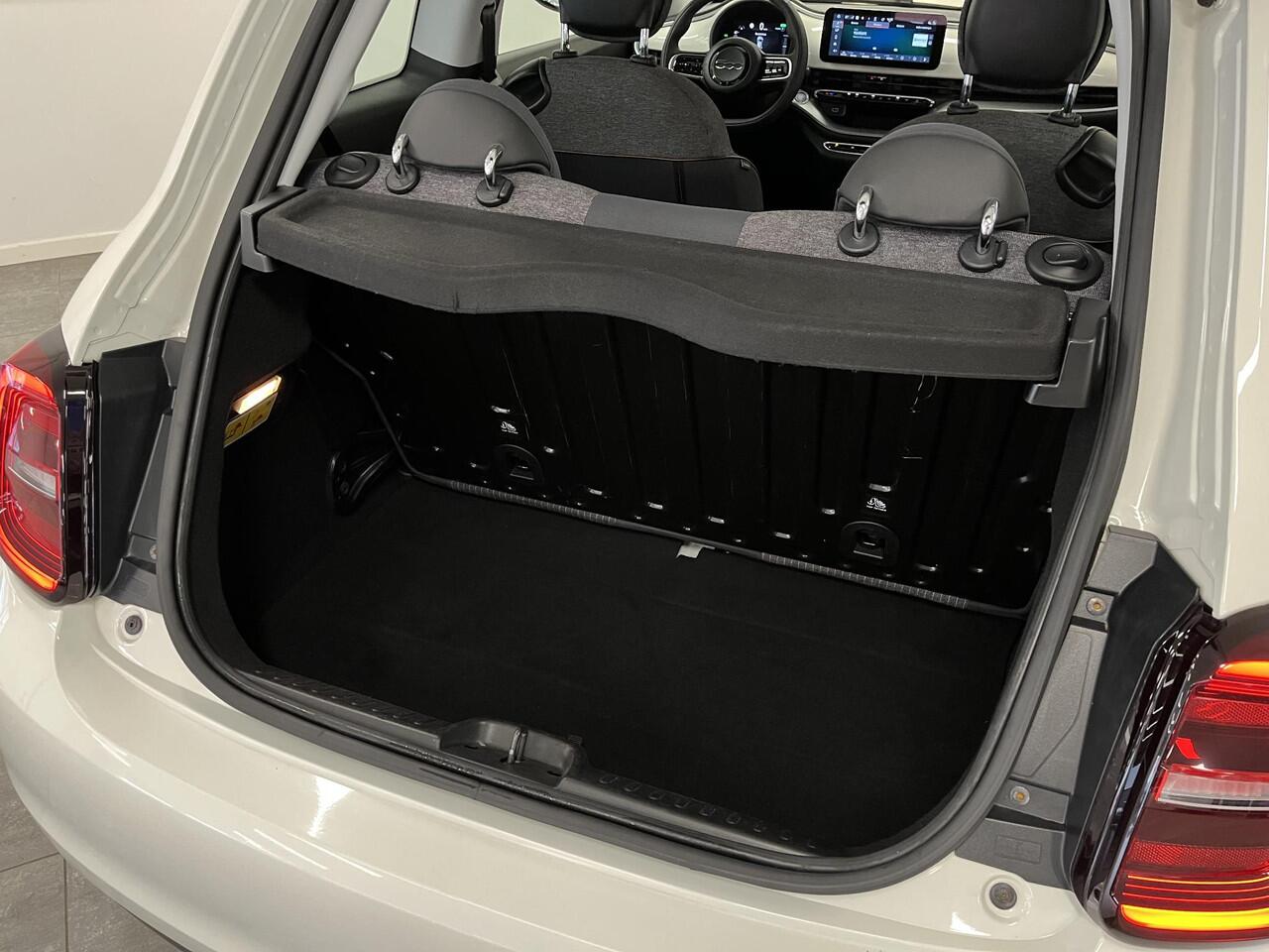 Fiat E-500 Icon 42 kWh | SOH 92.7% | Stoelverwarming | Carplay | Lanekeeping |