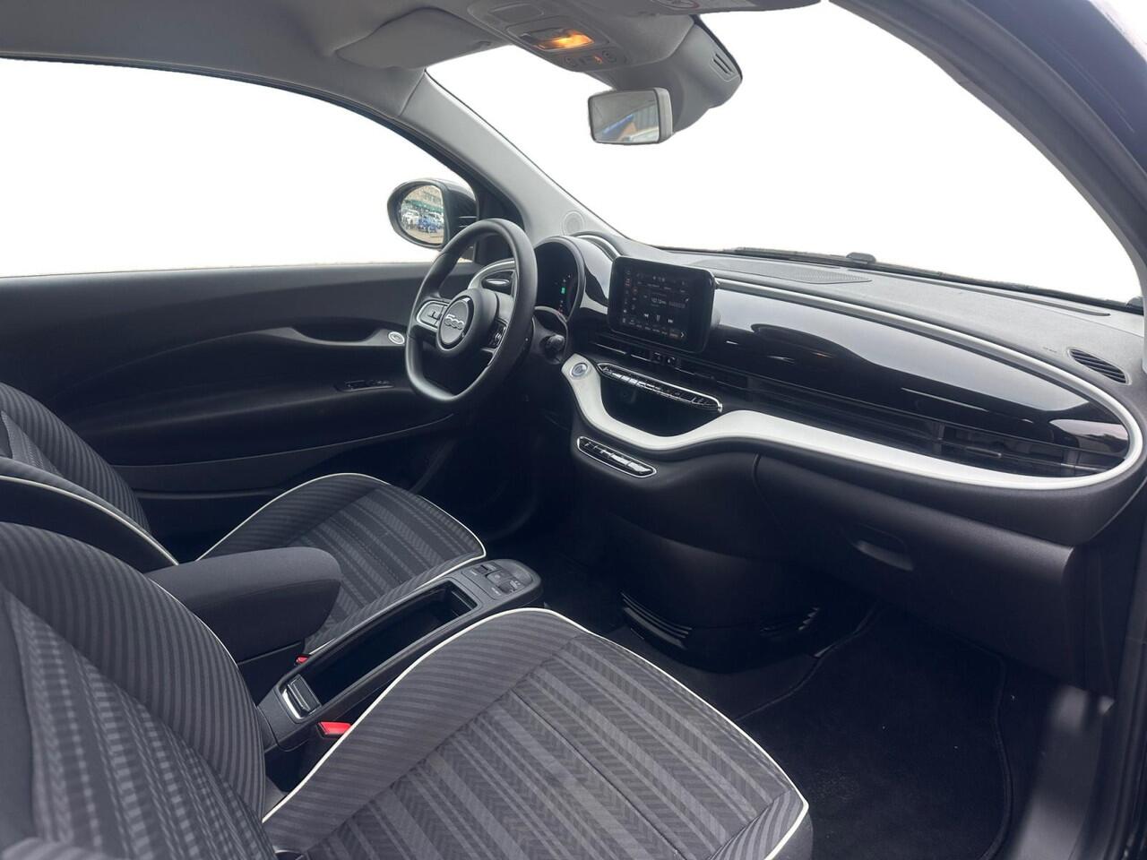 Fiat E-500 Action 24 kWh | Comfort Pack | Apple CP | Stoelverwarming | Parkeersensoren | Nederlandse auto |