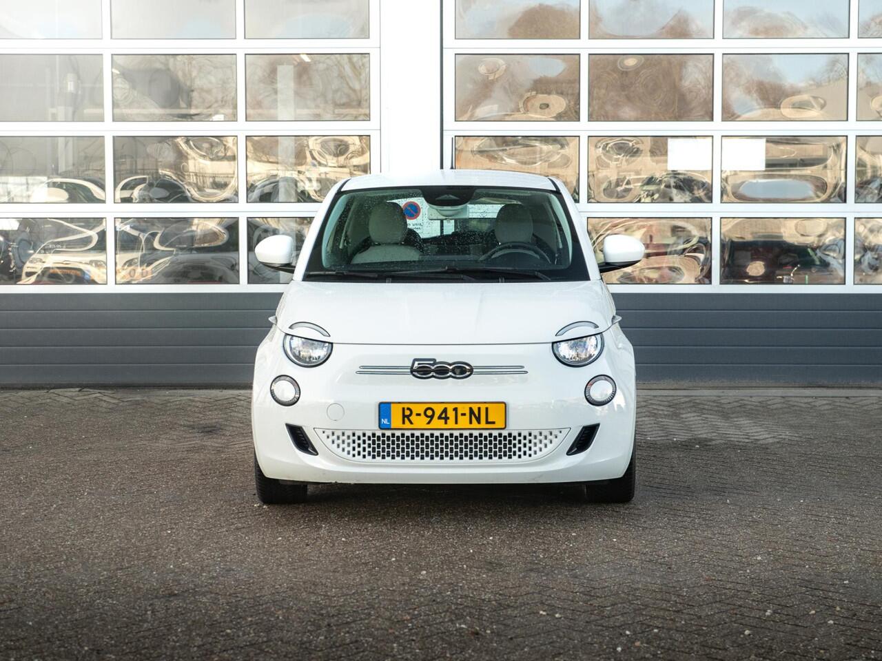 Fiat E-500 Icon 42 kWh | Clima | Cruise | PDC | 16" | Apple Carplay