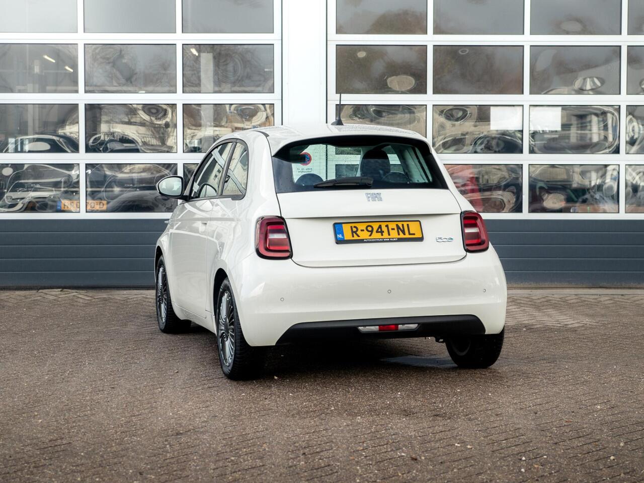 Fiat E-500 Icon 42 kWh | Clima | Cruise | PDC | 16" | Apple Carplay